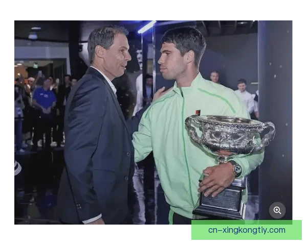 托尼借纳达尔敲阿卡定战辛卡人